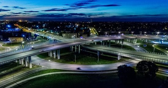 The reconstruction of the Genoa bridge is completed but questions remaining
