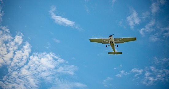 Autonomous planes for long distance deliveries