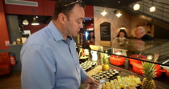 Should roadside restaurants be classified as cultural heritage sites?
