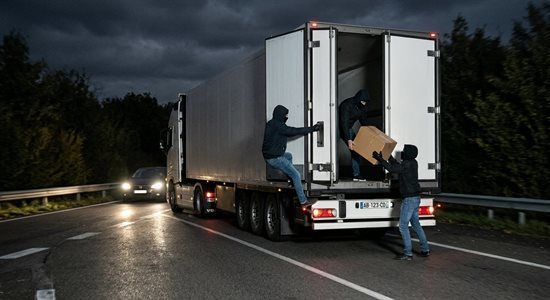 Truck looting in Europe: the explosion of organized crime